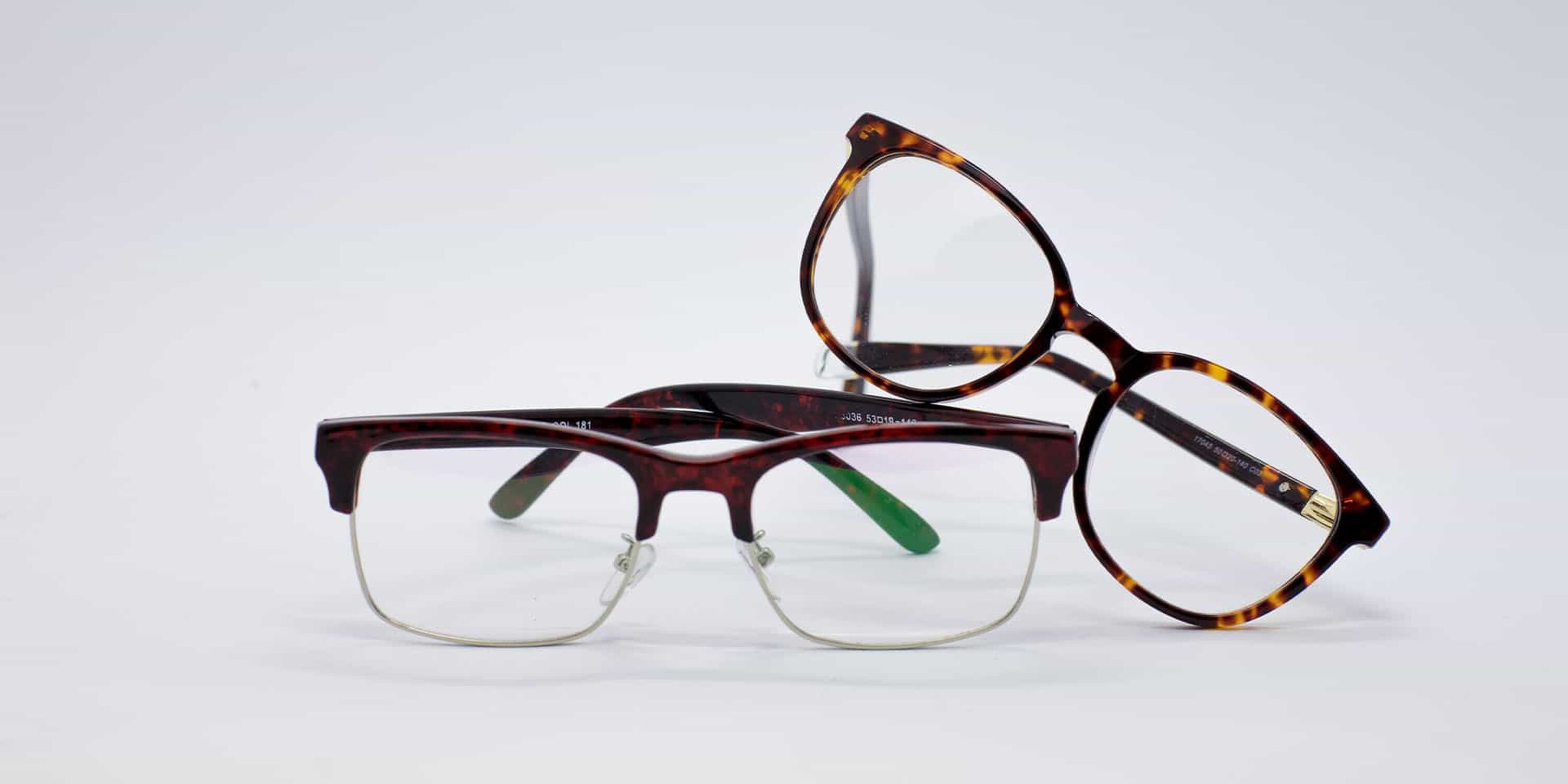 Prescription or reading Eyeglasses? Understanding the difference